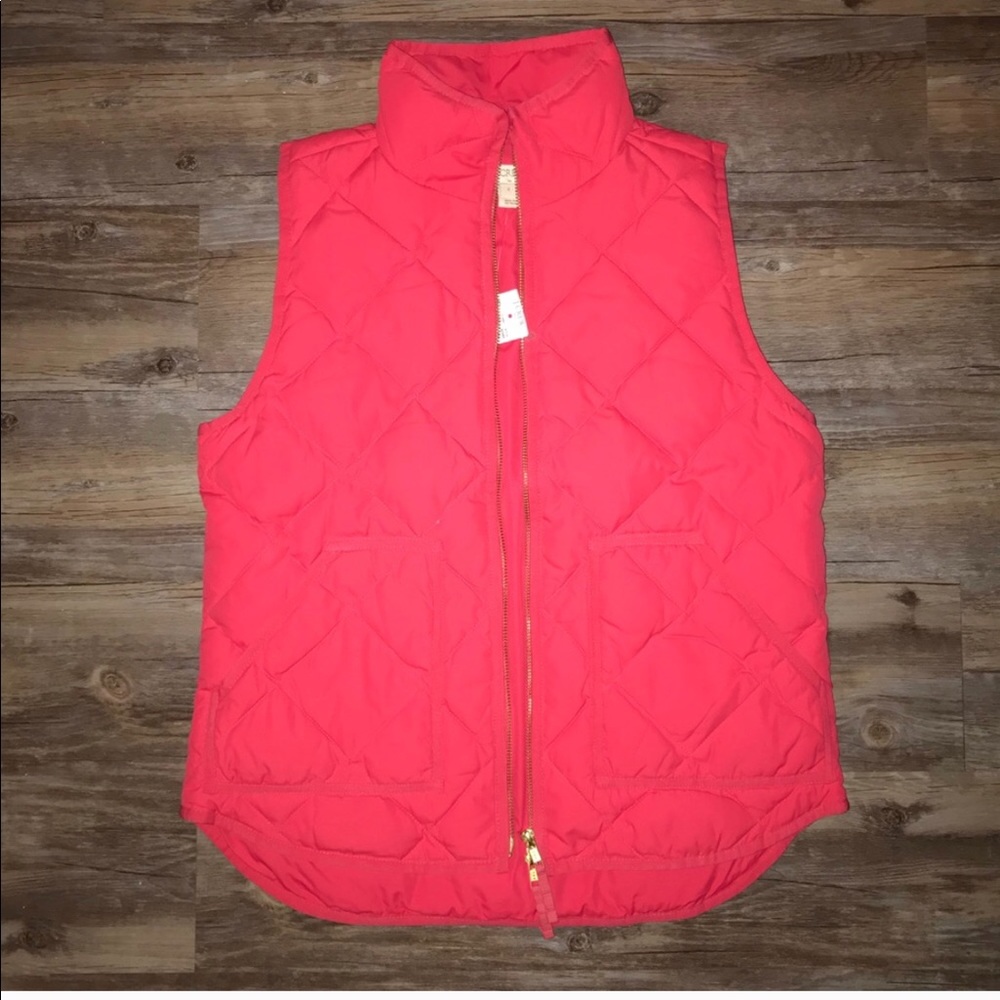 NWT Coral (Bright Pink) Excursion Vest